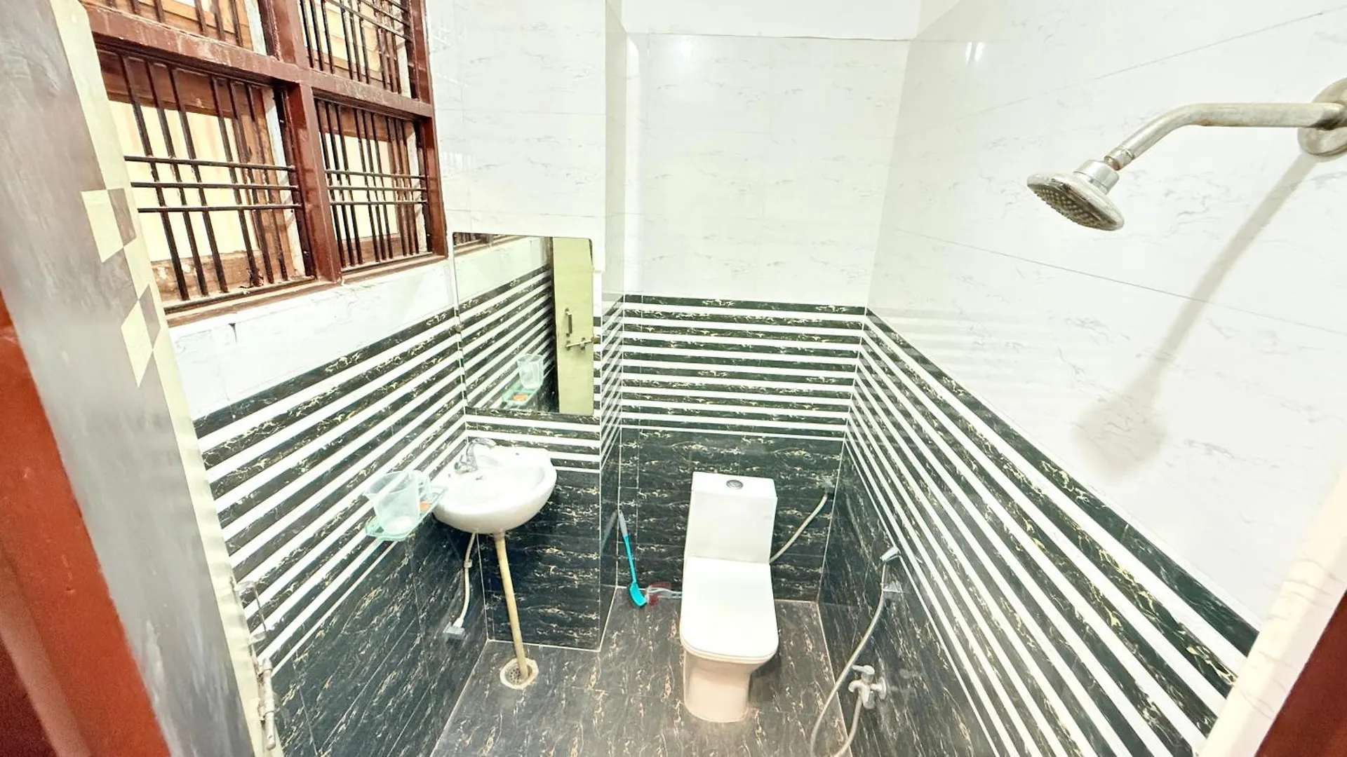 Prince Guesthouse Varanasi